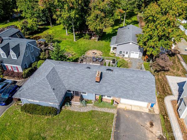 690 New Durham RD, Metuchen, NJ 08840