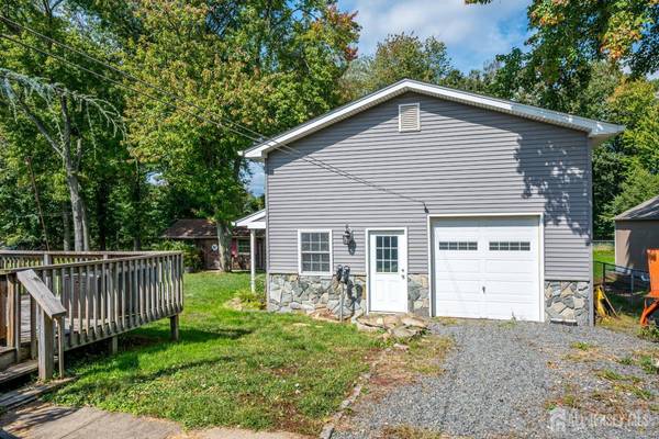 690 New Durham RD, Metuchen, NJ 08840