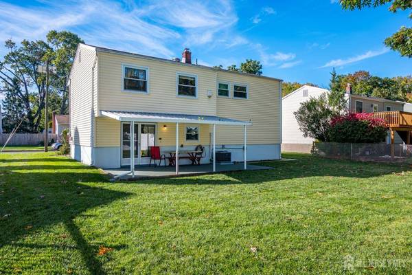 6 Sheffield PL, Metuchen, NJ 08840
