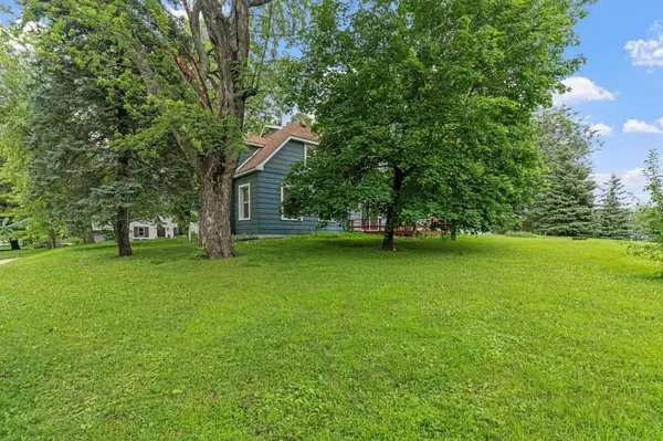 455 Bluff ST NE, Hutchinson, MN 55350