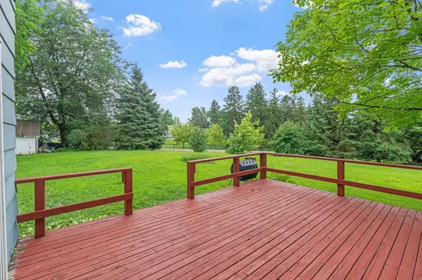 455 Bluff ST NE, Hutchinson, MN 55350