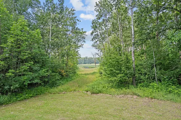 19551 80th AVE, Milaca, MN 56353