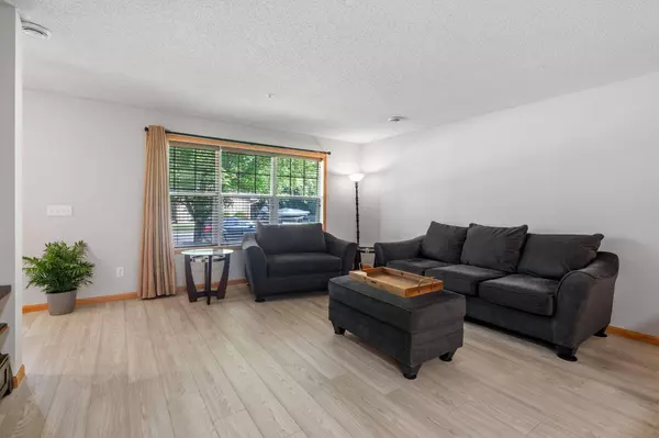 6121 32nd AVE N, Crystal, MN 55422