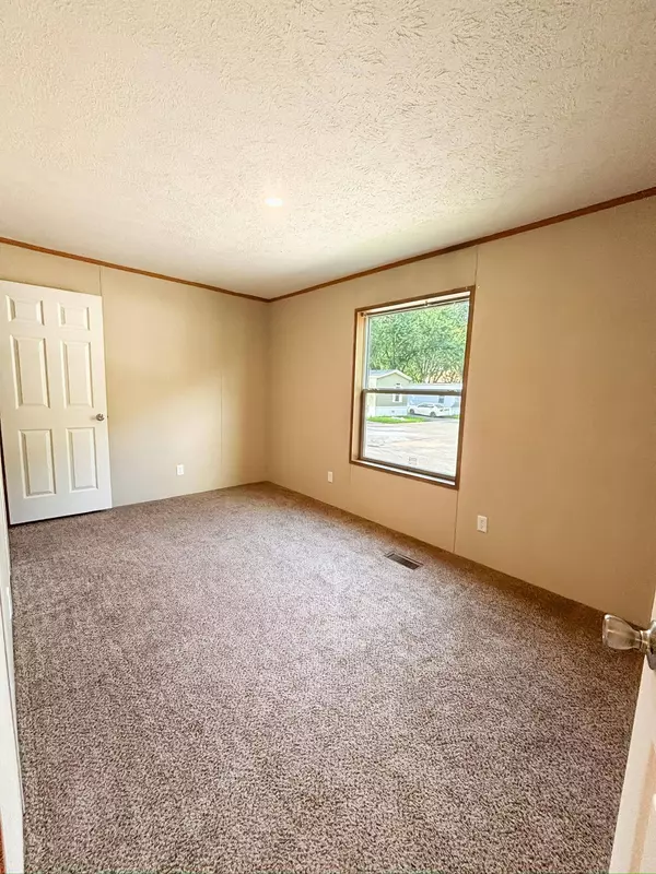 138 Hi Vue DR, Sartell, MN 56377