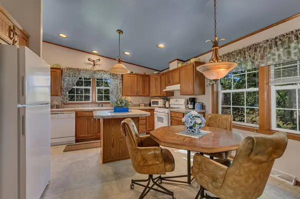 5225 170th ST, Milaca, MN 56353