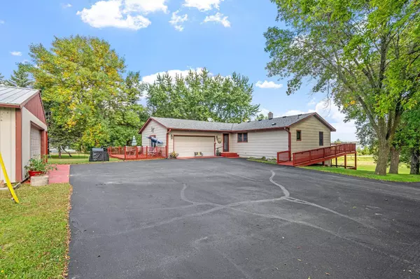 4614 56th ST SW, Waverly, MN 55390