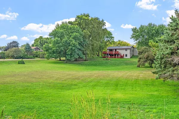 4614 56th ST SW, Waverly, MN 55390