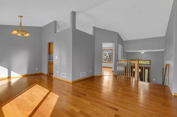 604 Upplanda ST, Buffalo, MN 55313