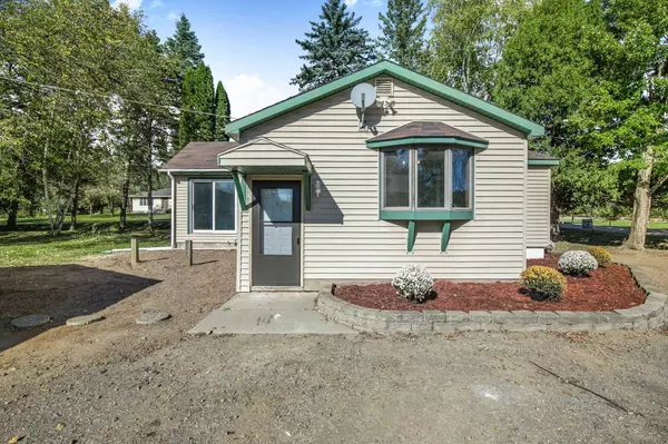 10121 115th AVE, Milaca, MN 56353