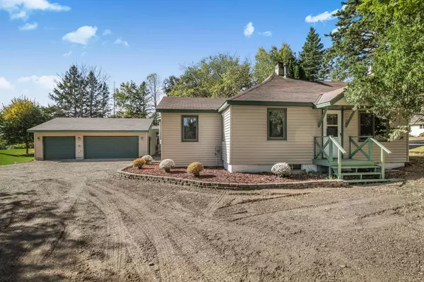 10121 115th AVE, Milaca, MN 56353