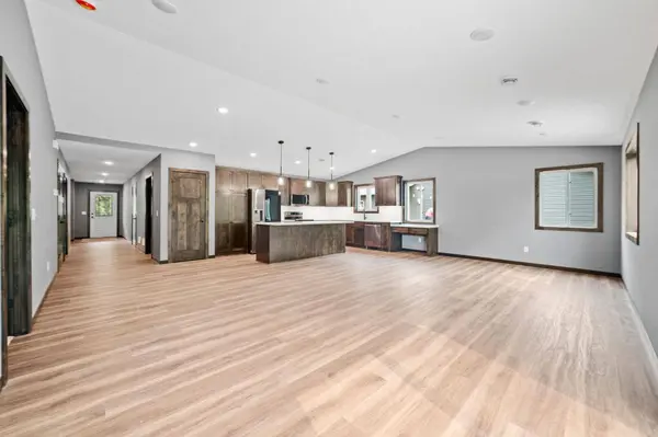 900 1/2 8th AVE N, Princeton, MN 55371