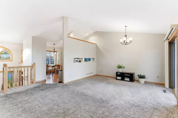 8346 Park AVE NE, Otsego, MN 55330