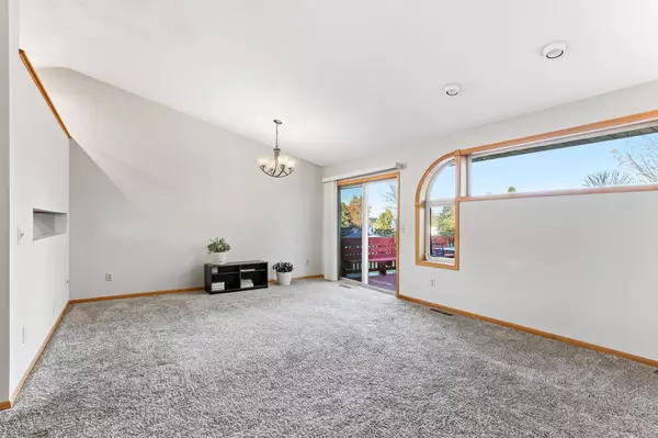 8346 Park AVE NE, Otsego, MN 55330