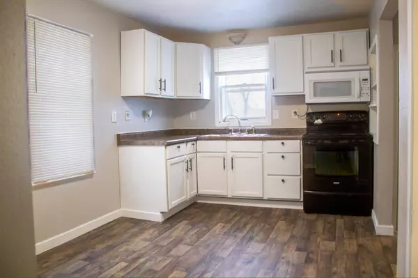 113 1st ST SW, Fairfax, MN 55332