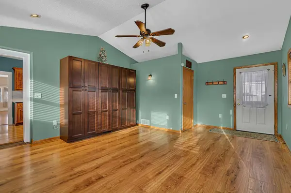 325 Central AVE N, Milaca, MN 56353
