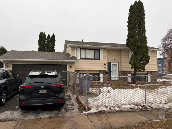 719 Givens LN, Minneapolis, MN 55411