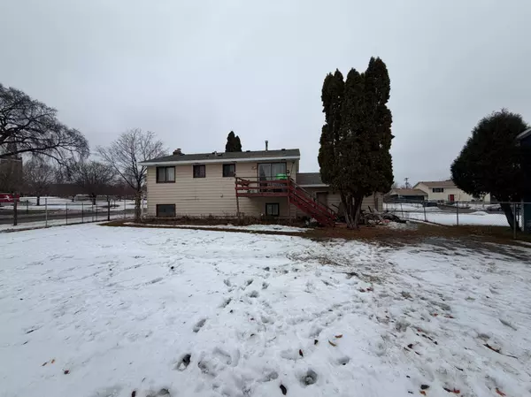 719 Givens LN, Minneapolis, MN 55411