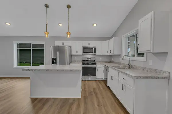 24317 19th AVE, Saint Augusta, MN 56301