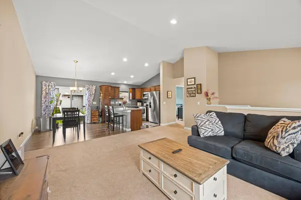 1335 Waters WAY, Watertown, MN 55388