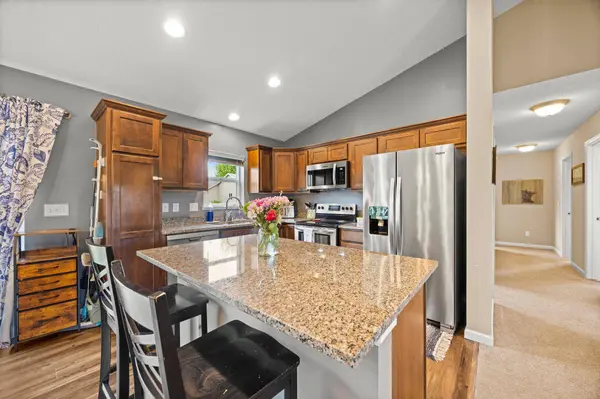 1335 Waters WAY, Watertown, MN 55388