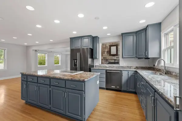 223 E River Pkwy, Champlin, MN 55316