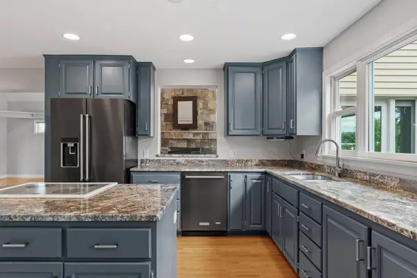 223 E River Pkwy, Champlin, MN 55316