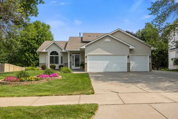 22002 Elm Pkwy