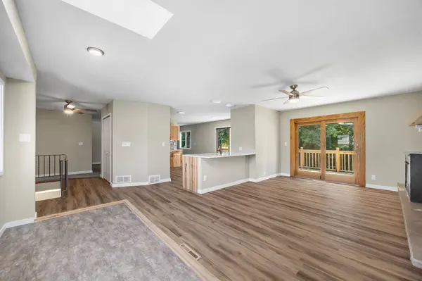 7101 Willow RD, Maple Grove, MN 55369