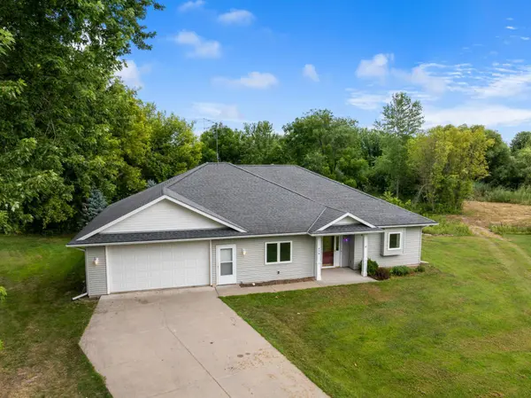 608 Parkview CIR