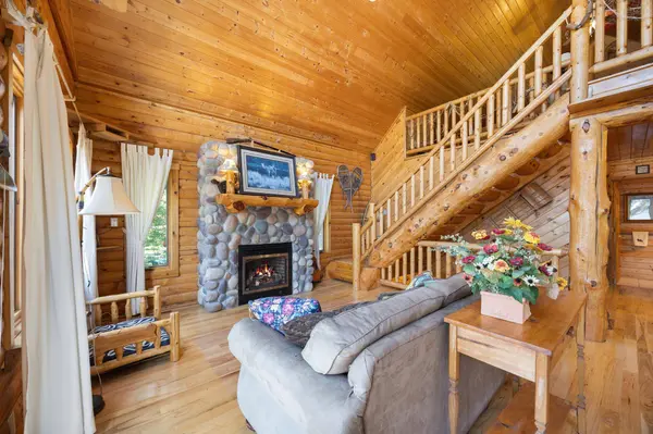 5962 County Road 7 SW, Howard Lake, MN 55349