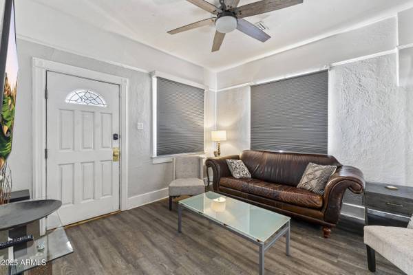 1315 W WOODLAND Avenue, Phoenix, AZ 85007