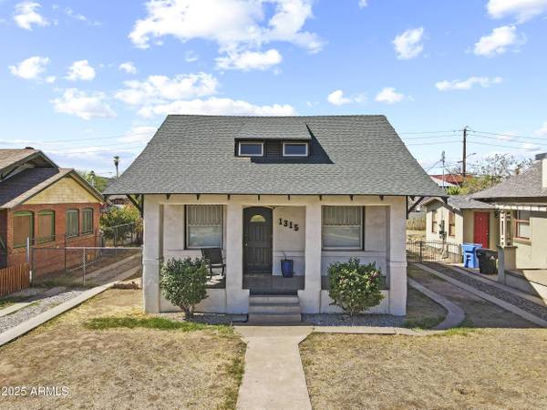 1315 W WOODLAND Avenue, Phoenix, AZ 85007