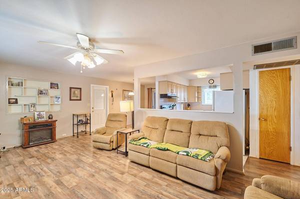 5410 E UNIVERSITY Drive, Mesa, AZ 85205