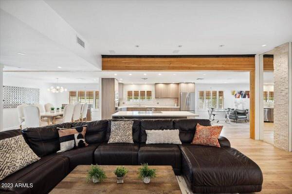 6842 N 72ND Place, Scottsdale, AZ 85250