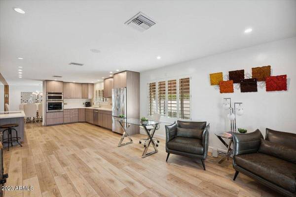 6842 N 72ND Place, Scottsdale, AZ 85250