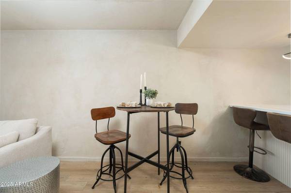 3313 N 68TH Street #111, Scottsdale, AZ 85251