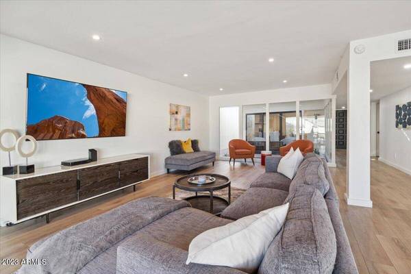 6819 N 73rd Street, Scottsdale, AZ 85250