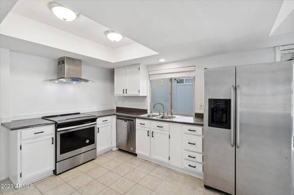 2150 S LAS PALMAS --, Mesa, AZ 85202