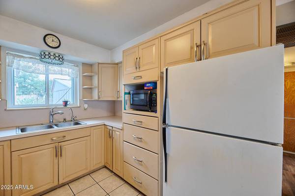 5410 E UNIVERSITY Drive, Mesa, AZ 85205