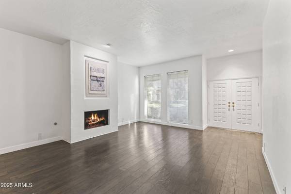 7161 E MCDONALD Drive, Paradise Valley, AZ 85253