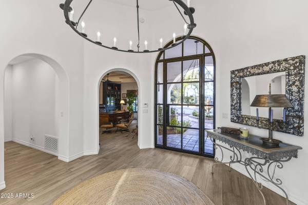 5532 E SANNA Street, Paradise Valley, AZ 85253