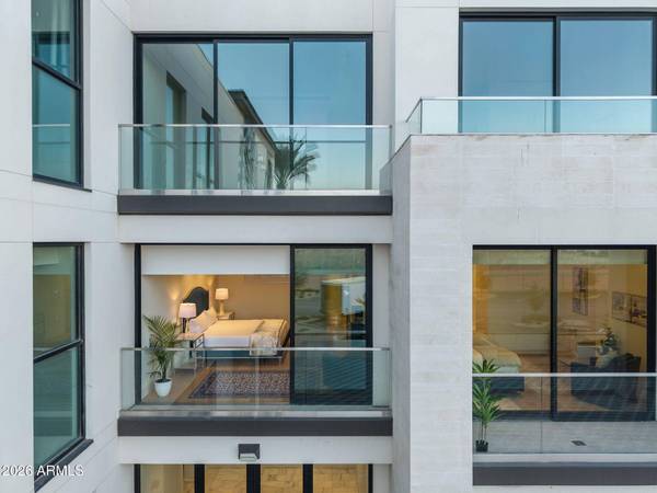 6587 N PALMERAIE Boulevard #2015, Paradise Valley, AZ 85253