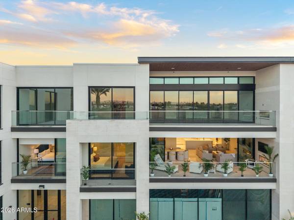 6587 N PALMERAIE Boulevard #2015, Paradise Valley, AZ 85253