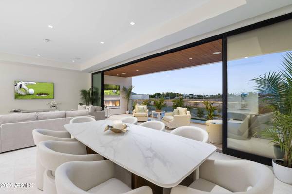 6587 N PALMERAIE Boulevard #2015, Paradise Valley, AZ 85253