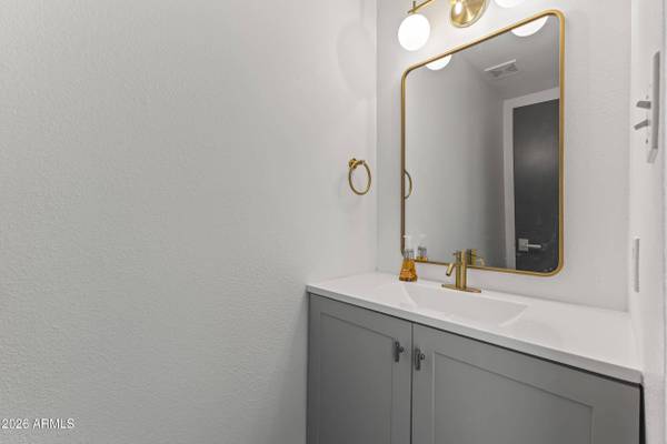 10055 E MOUNTAINVIEW LAKE Drive #1019, Scottsdale, AZ 85258