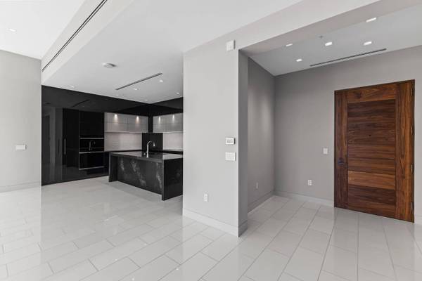 6587 N Palmeraie Boulevard #Unit 2003, Paradise Valley, AZ 85253