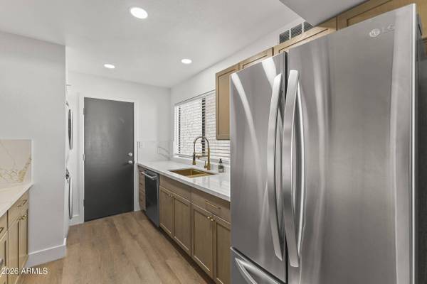 10055 E MOUNTAINVIEW LAKE Drive #1019, Scottsdale, AZ 85258