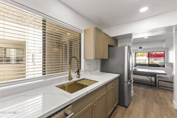 10055 E MOUNTAINVIEW LAKE Drive #1019, Scottsdale, AZ 85258