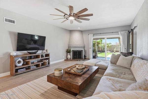 6733 E PHELPS Road, Scottsdale, AZ 85254