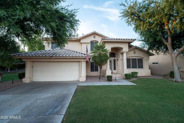 324 E ARABIAN Drive